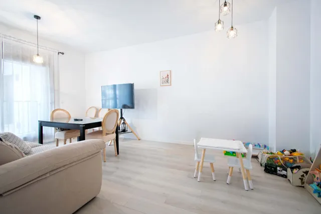 VIVIENDA NUEVA, RENTA LIBRE CON GARAJE, TRASTERO Y PISCINA - foto 5