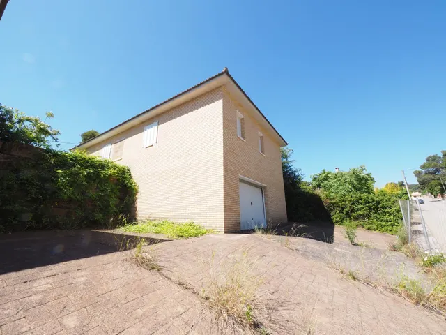 SE VENDE CASA EN LA TORRE DE CLARAMUNT, ZONA LES PINEDES DE L'ARMENGOL — 3