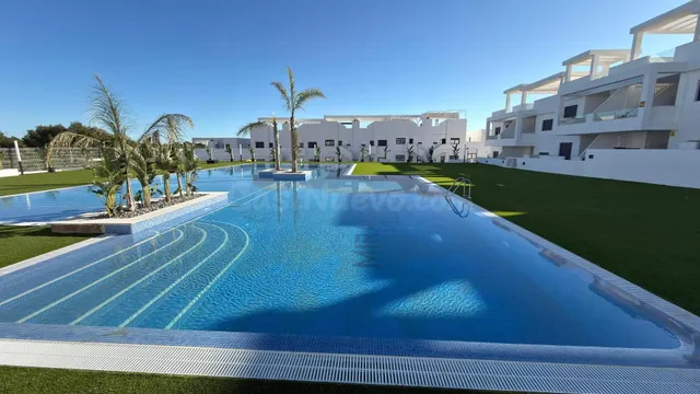 Ático con solárium y vistas al mar en Balcón de Finestrat - foto 3