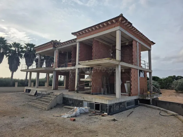 Espectacular finca rústica con proyecto de construcción y licencia en Los Montesinos — 4