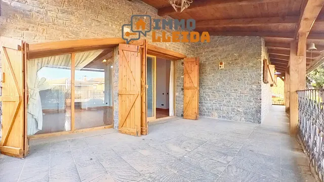 Majestuosa Villa en Alpicat — 34