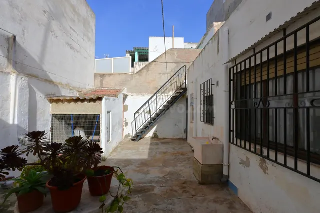Se vende planta baja de 3 habitaciones y un aseo en el centr - foto 4