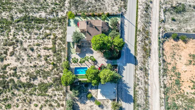 Chalet con parcela de 3.000m2, en paraje La Matanza — 32