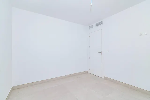 Piso nuevo a estrenar, muy luminoso en Atarfe — 17