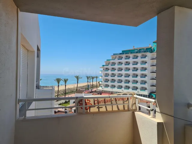 Vivienda luminosa con dos terrazas frente a la playa en Peñí - foto 5
