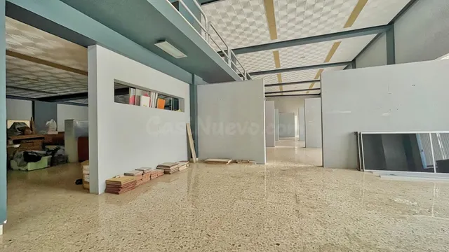 Exclusivo edificio comercial con gran potencial de inversión - foto 4
