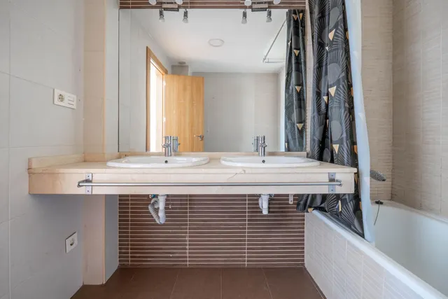 Casa en venta en belicena, Granada | espacio, luz y posibilidades — 48