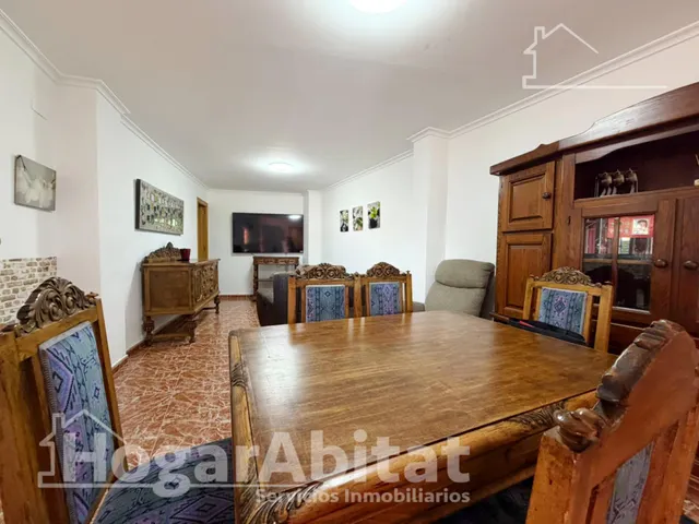 Chalet con piscina, garaje, terraza y barbacoa — 37