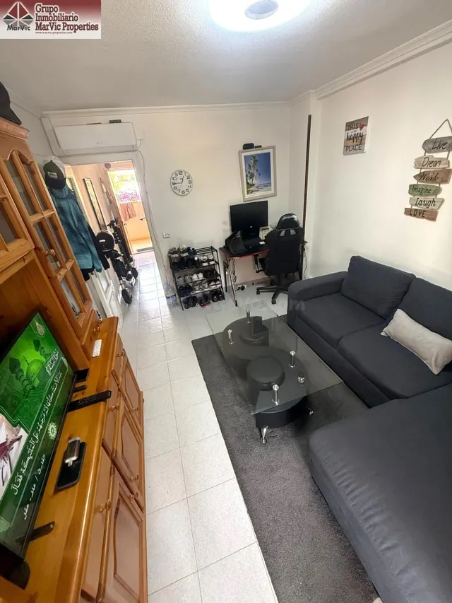 Oportunidad de Inversión en Finestrat: Acogedor Piso con Vis - foto 4