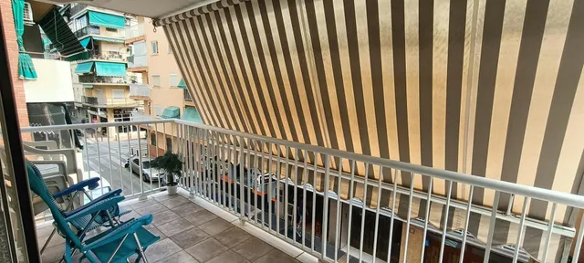 MAGNIFICO PISO DE TRES DOMITORIOS Y DOS BAÑOS REFORMADO CERCA DEL MAR — 8