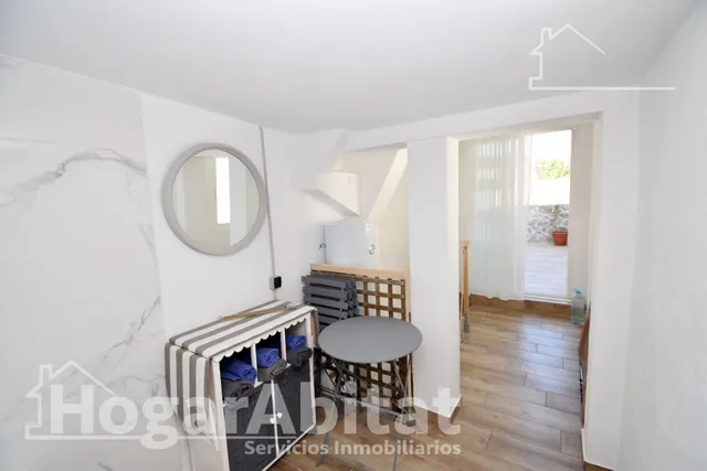 ¡UBICACIÓN EXCELENTE! CASA REFORMADA, ACOGEDORA Y LUMINOSA CON DOS TERRAZAS — 17