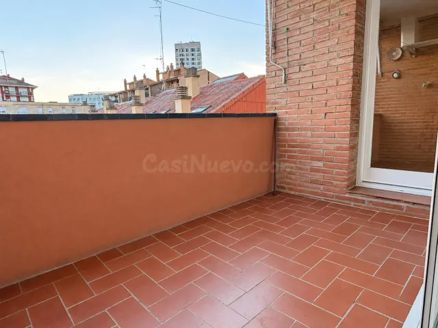 FANTASTICO PISO EN PLENA CREU ALTA