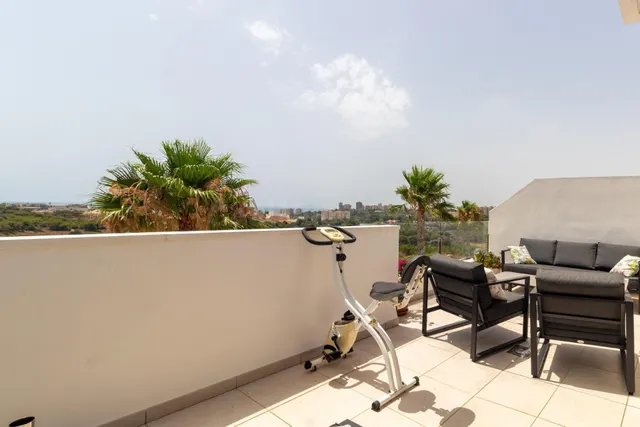ADOSADO DE 3 DORMITORIOS 2 BAÑOS EN LOMAS DE CABO ROIG ( ORIHUELA COSTA ) — 2