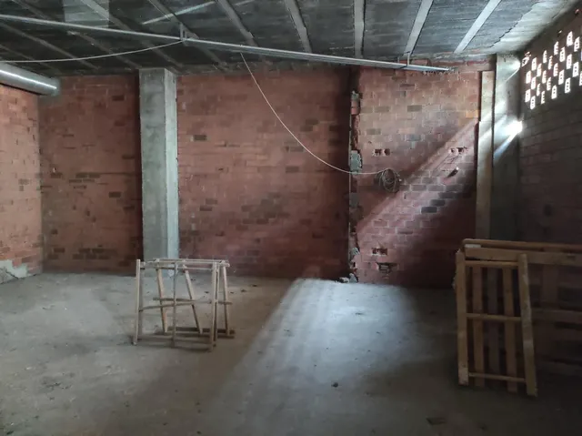 LOCAL COMERCIAL EN MILLADOIRO — 8