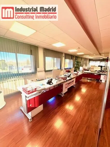 EDIFICIO DE OFICINAS EN ALQUILER Y VENTA EN ARGANDA DEL REY — 6