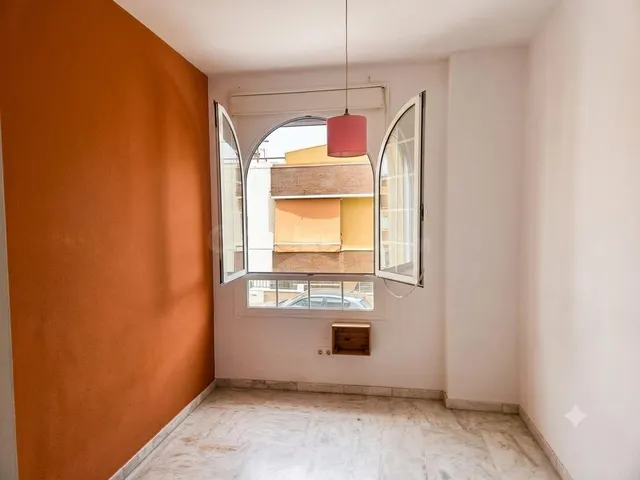 ¡GRAN OPORTUNIDAD EN CERRO AMATE! Piso con Garaje, Trastero  - foto 3