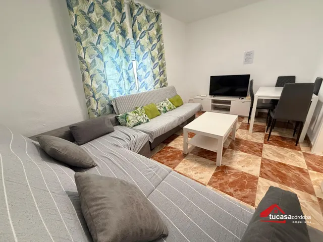 PISO EN ZONA ARCÁNGEL CON LICENCIA TURÍSTICA– COMODIDAD Y UB - foto 3