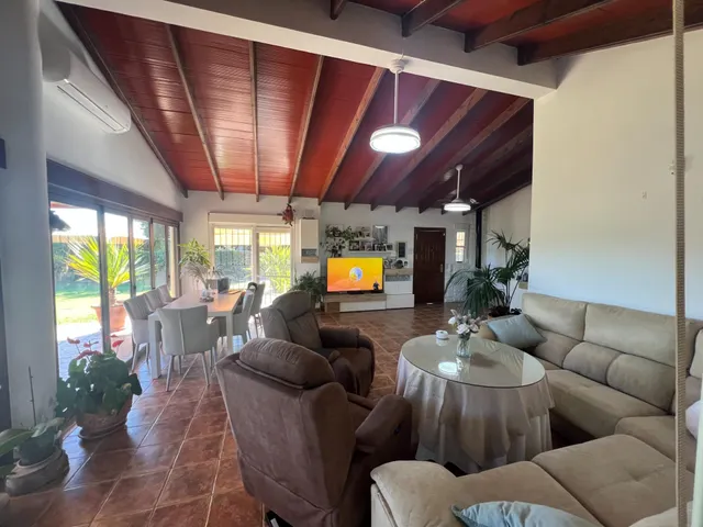 Una casa rural verdaderamente especial: privada, acogedora y perfectamente conectada tanto con el pueblo como con la costa. Bienvenido a un lugar dondela paz, el espacio y la naturaleza se fusionan — 9