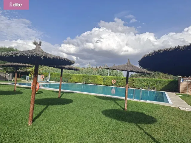 ESTUPENDO PISO EN CHAPIN CON PISCINA — 2