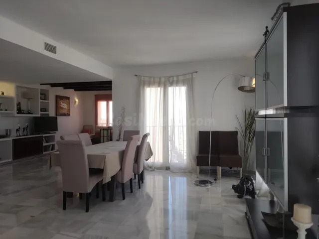 Ático duplex con vistas al mar en Torrevieja. - foto 2
