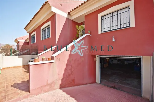 FANTÁSTICA CASA CON GARAJE Y SOLÁRIUM EN LA CAÑADICA - foto 2