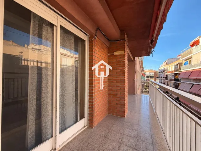 Piso 4 habitaciones 105m² en venta - Carolinas bajas — 28