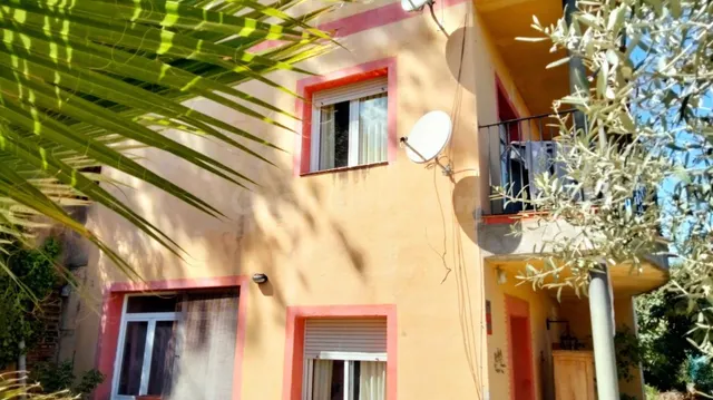 MAGNIFICA CASA UNIFAMILIAR IDEAL PARA DOS FAMILIAS EN PIERA - foto 2