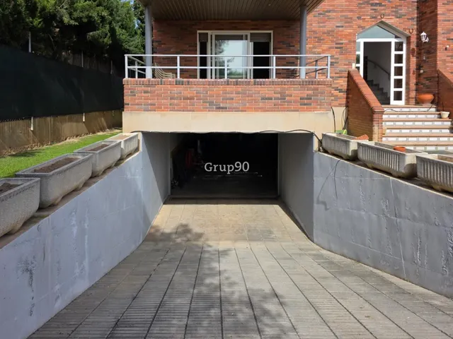 ? Chalet exclusivo en Lleida – Espacio, privacidad y ubicación — 6