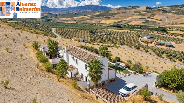 IMPRESIONANTE FINCA RÚSTICA CON DOS VILLAS, PISCINA Y CASI C - foto 5