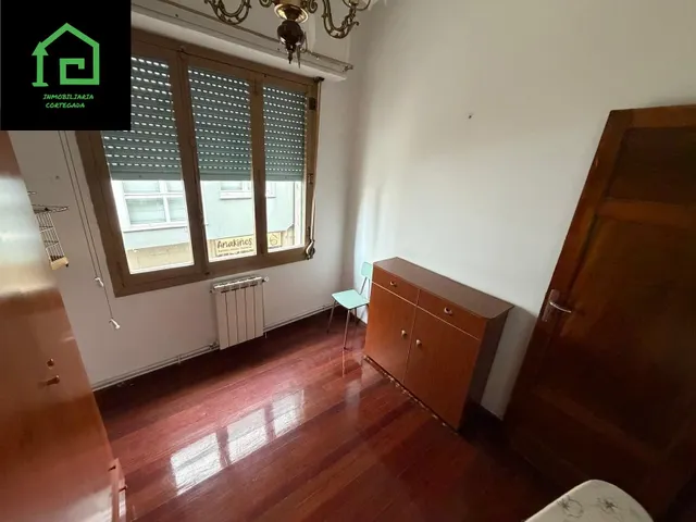 AMPLIO PISO EN PLENO CENTRO DE VILAGARCÍA DE AROUSA PARA REFORMAR — 25