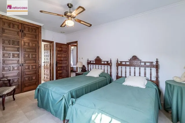 Espectacular Chalet en Ogijares - Ideal para Familias — 41