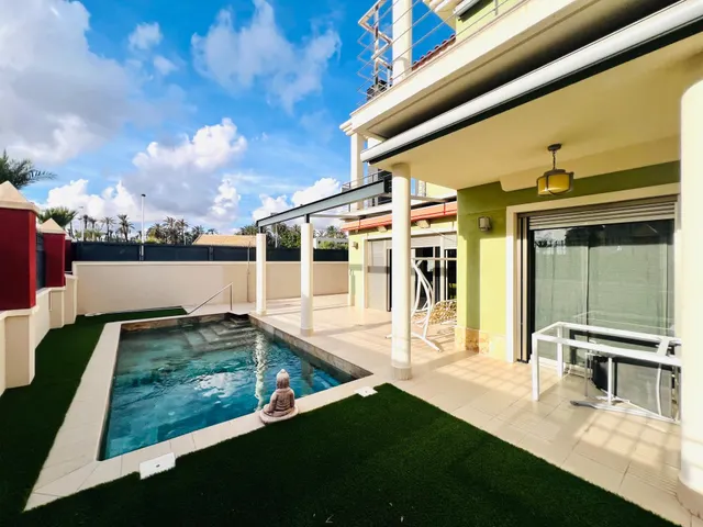 Chalet urbano con piscina en Elche, zona Torreta-Portalada. — 36