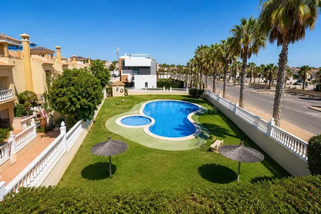 Apartamento 2 habitaciones 69m² en venta - Lomas de Cabo Roig — 2