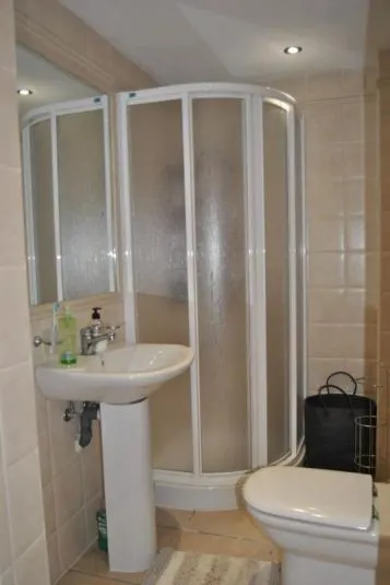 Casa 4 habitaciones 331m² en venta - PAU 26 — 28