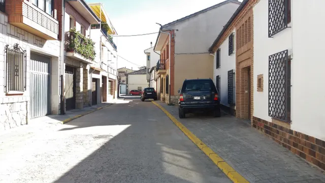 ALQUILER LOCAL COMERCIAL EN MOZONCILLO — 2