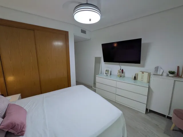 AMPLIO PISO DE 3 DORMITORIOS CON PATIO DE 55 M2 EN EL CENTRO DE SANTOMERA — 32