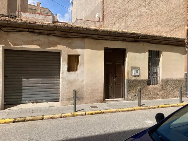¡Tu oportunidad de tener tu propio espacio en El Raval - Por