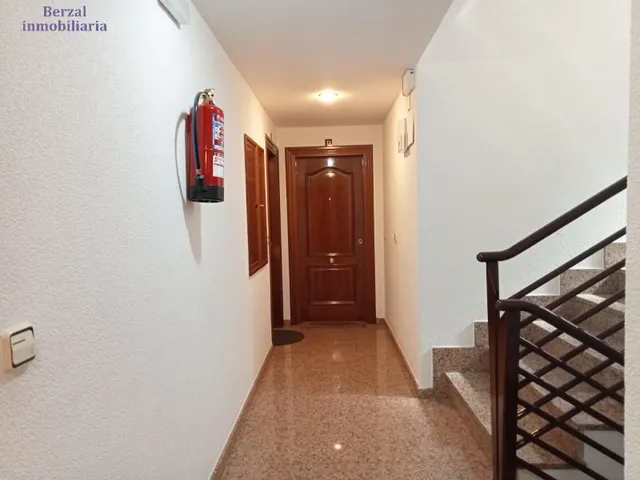 Piso de 75 metros construidos en Logroño, Zona Centro Ayuntamiento con piscina comunitaria — 16