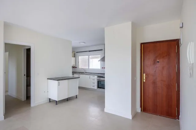 Piso reformado con espectaculares vistas de Sevilla, piscina y garaje doble en Mairena del Aljarafe — 32