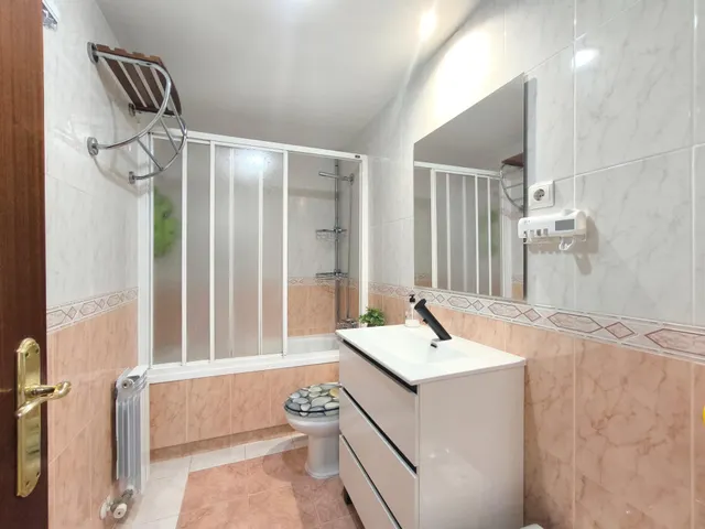 Excepcional vivienda en violant d'hongria con parking doble, trastero y zona comunitaria — 40