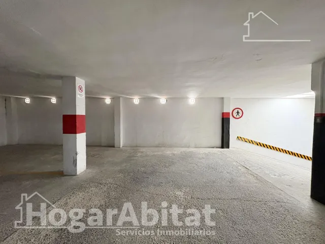 CON GARAJE Y TERRAZA JUNTO AL MAR — 45