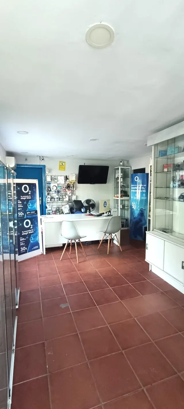 Vivienda con local comercial en Avda. Principal de Brenes (Sevilla) — 9