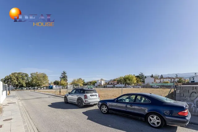 Solar de 1.175 m2 en Ogijares — 7