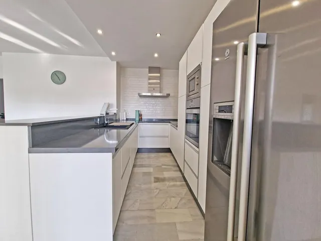 APARTAMENTO 3 DORMITORIOS CALAHONDA — 20