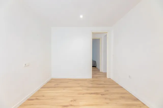 ¡LUMINOSO PISO TOTALMENTE REFORMADO, 100% EXTERIOR Y CON EXCELENTE LUZ NATURAL! — 21