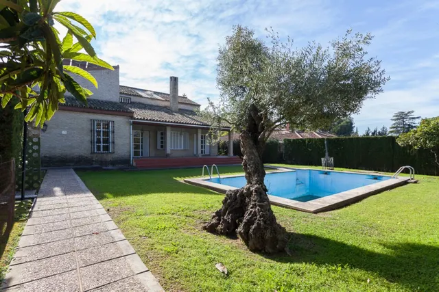 Magnífico chalet en al Aljarafe sevillano — 23