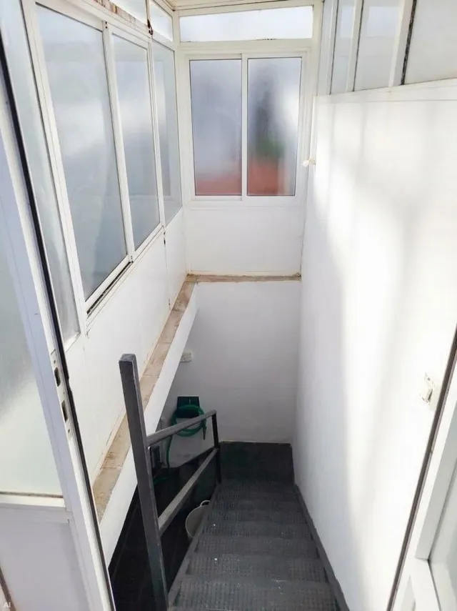 Casa Reformada en Montijo: Luminosa, con Placas Solares, Patio y Nave-Taller — 13