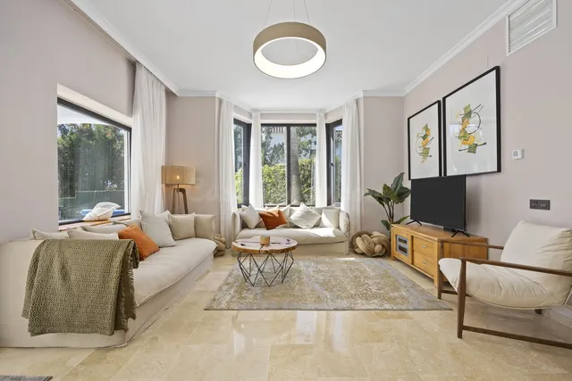 Chalet 5 habitaciones 235m² en venta - Paraiso-Barronal - foto 5
