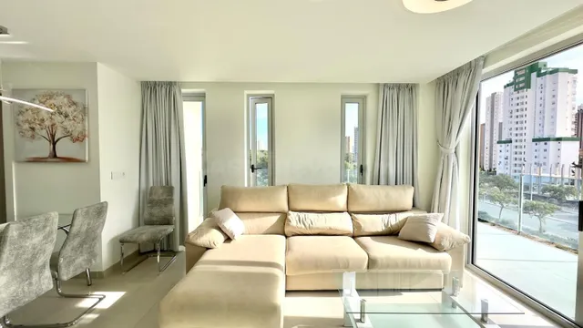 APARTAMENTO EN BENIDORM DE 2 HAB Y 2 BAÑOS EN URBANIZACIÓN P - foto 5