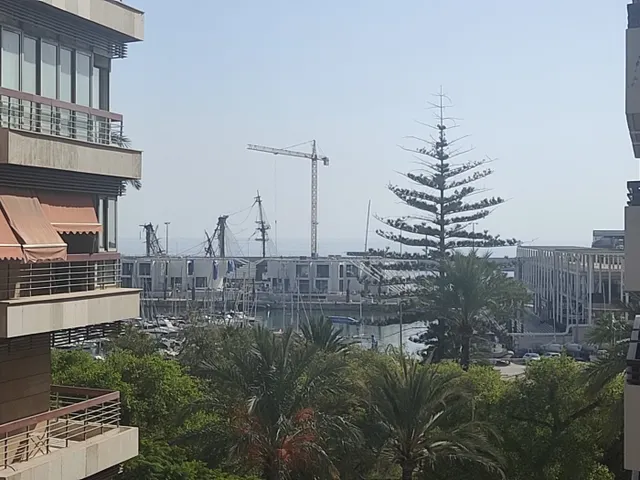 ALQUILER DE   VIVIENDA VACIA  TOTALMENTE REFORMADA — 49